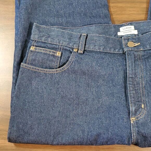 L.L. Bean Original Fit Straight Leg High Rise Jeans Dark Wash Women's Size 20P - Picture 4 of 13